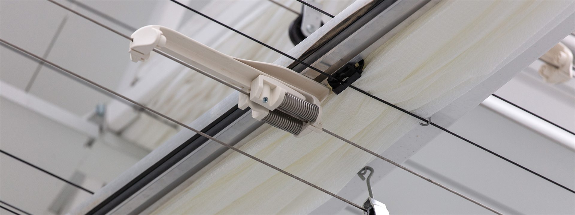 Smart Spring toegepast in een scherminstallatie